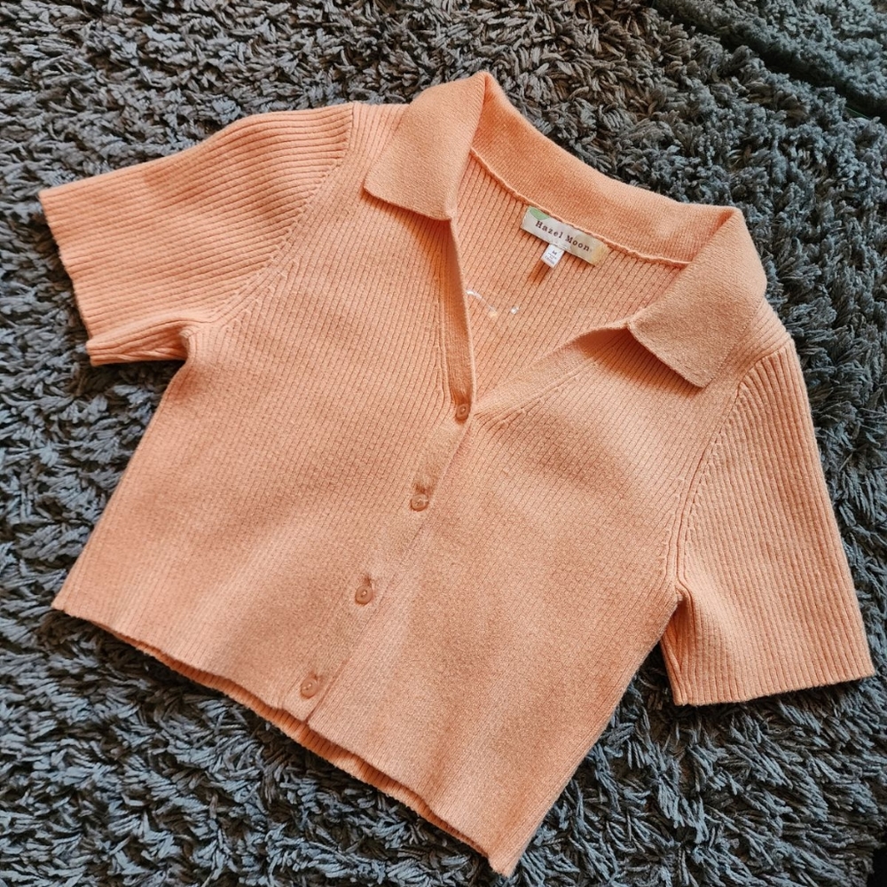 Collared Button-up Crop Top, size M